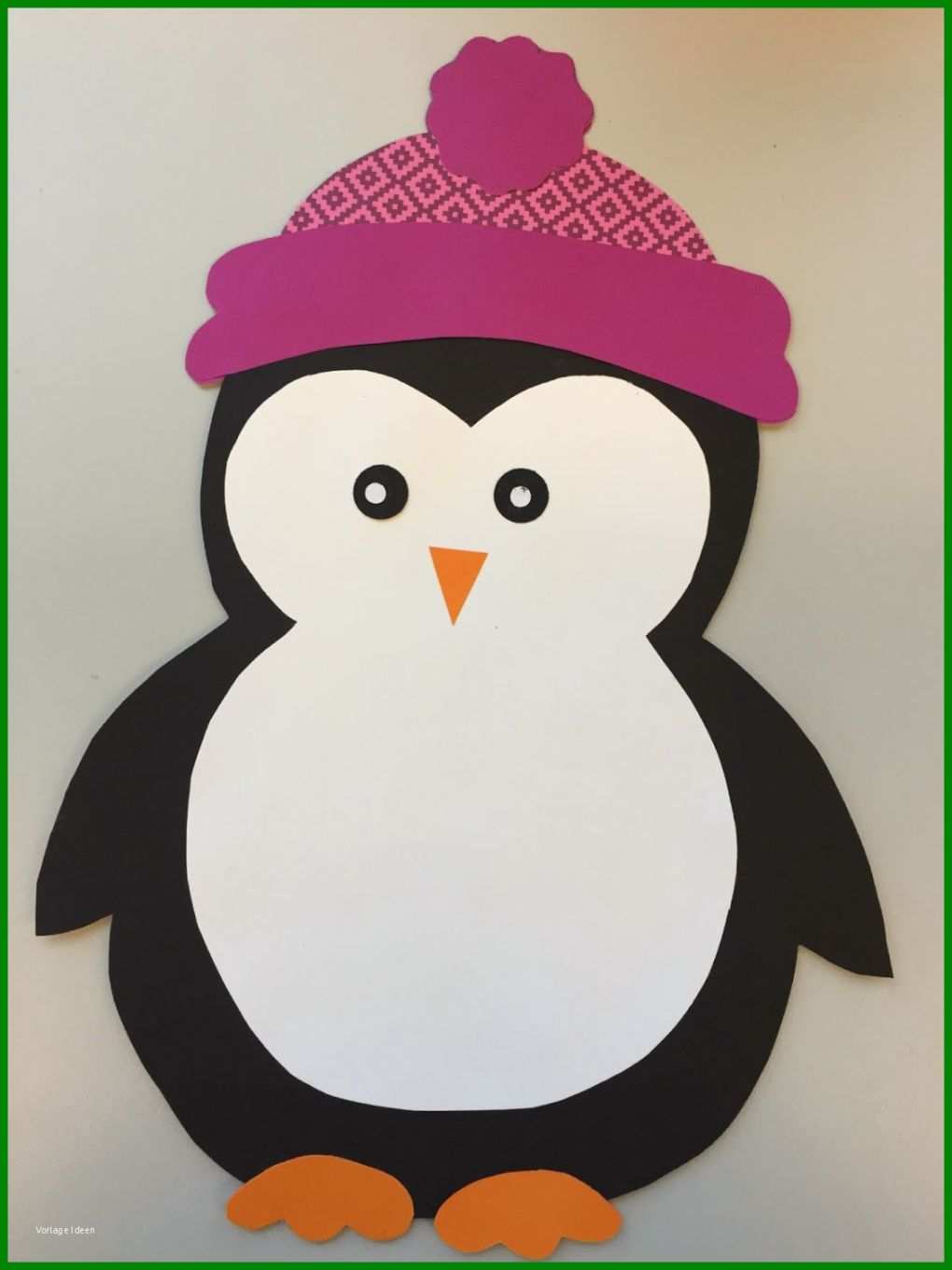 Klassenkunst Fensterdeko Pinguin & Freebie - Vorlage Ideen